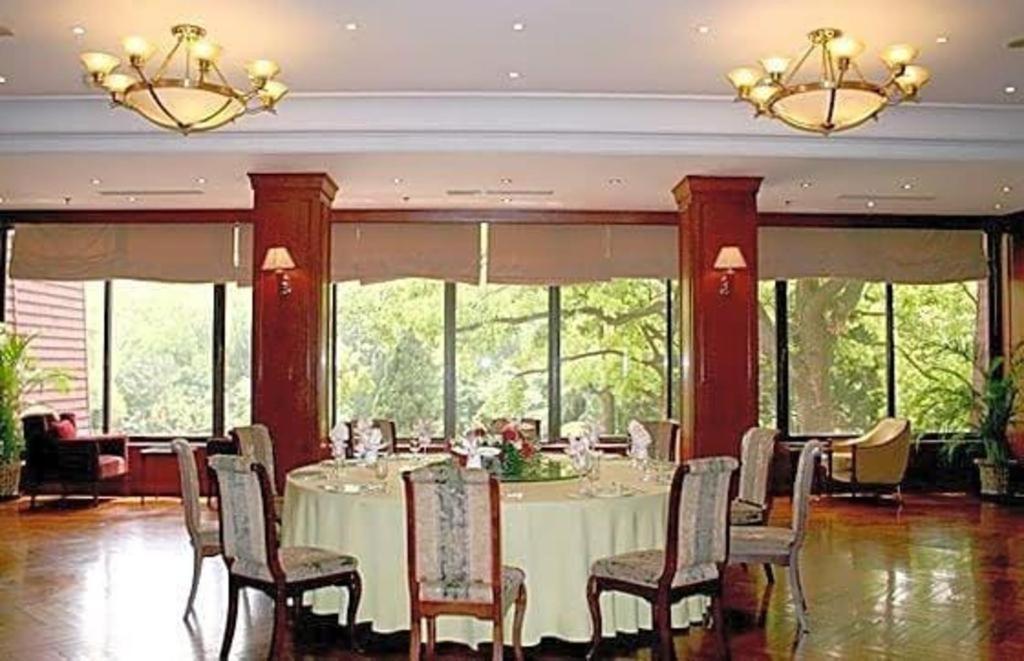 Cypress Hotel Jin Jiang Shanghai Exterior foto